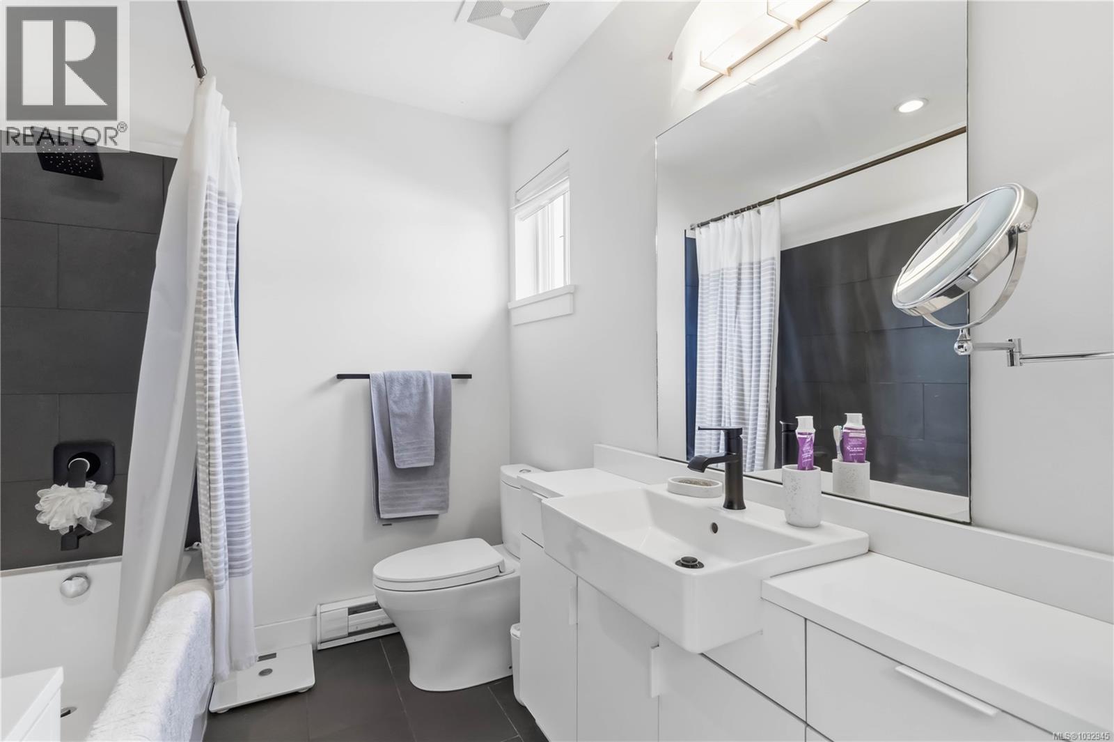 1 1521 Belcher Ave, Victoria, British Columbia  V8R 4N2 - Photo 21 - 1032945