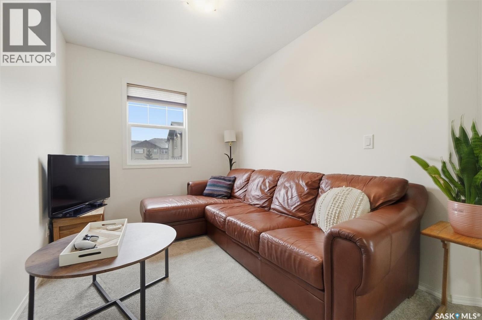 344 Levalley Cove, Saskatoon, Saskatchewan  S7T 0L1 - Photo 18 - SK033589