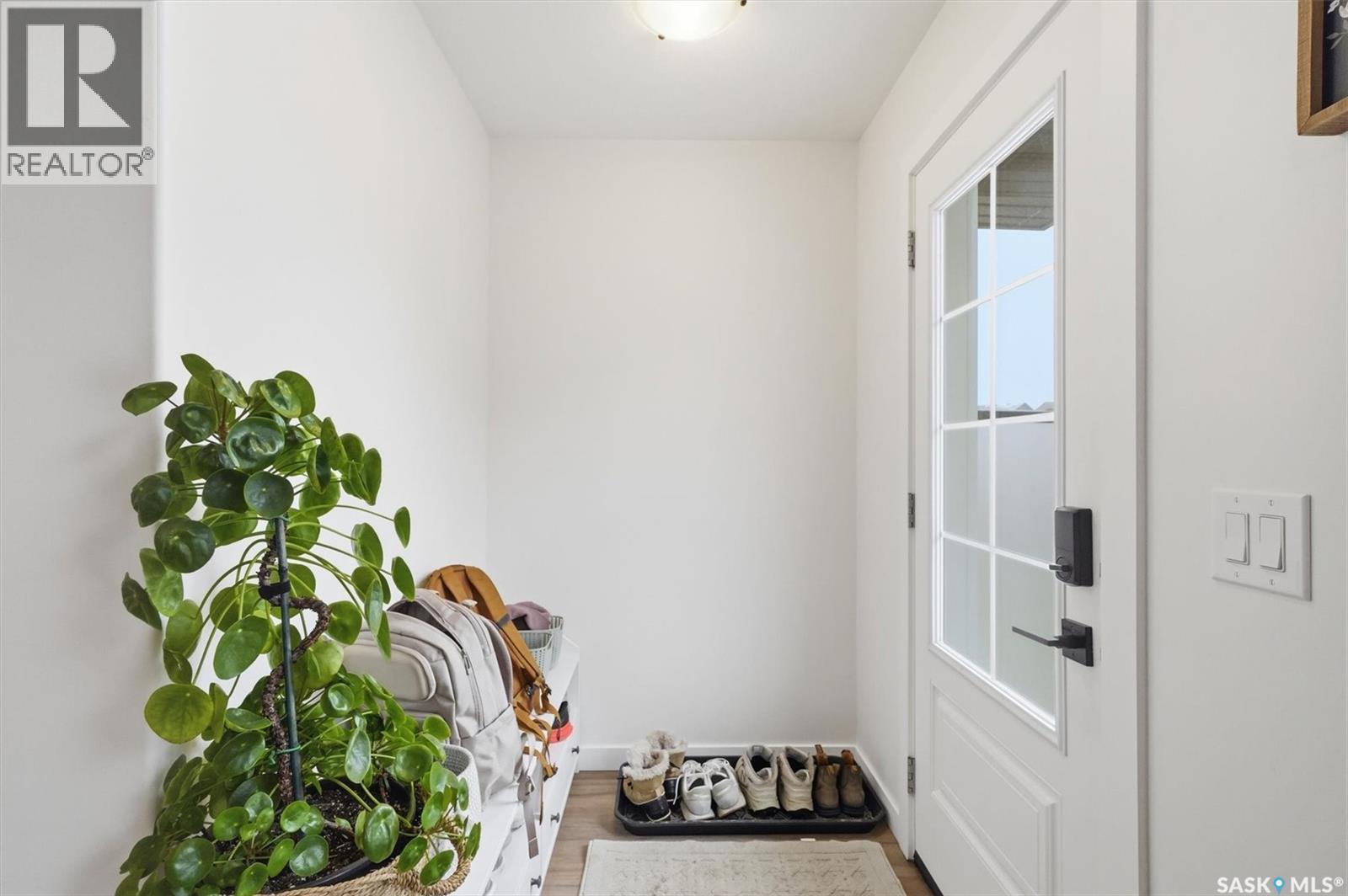 344 Levalley Cove, Saskatoon, Saskatchewan  S7T 0L1 - Photo 15 - SK033589