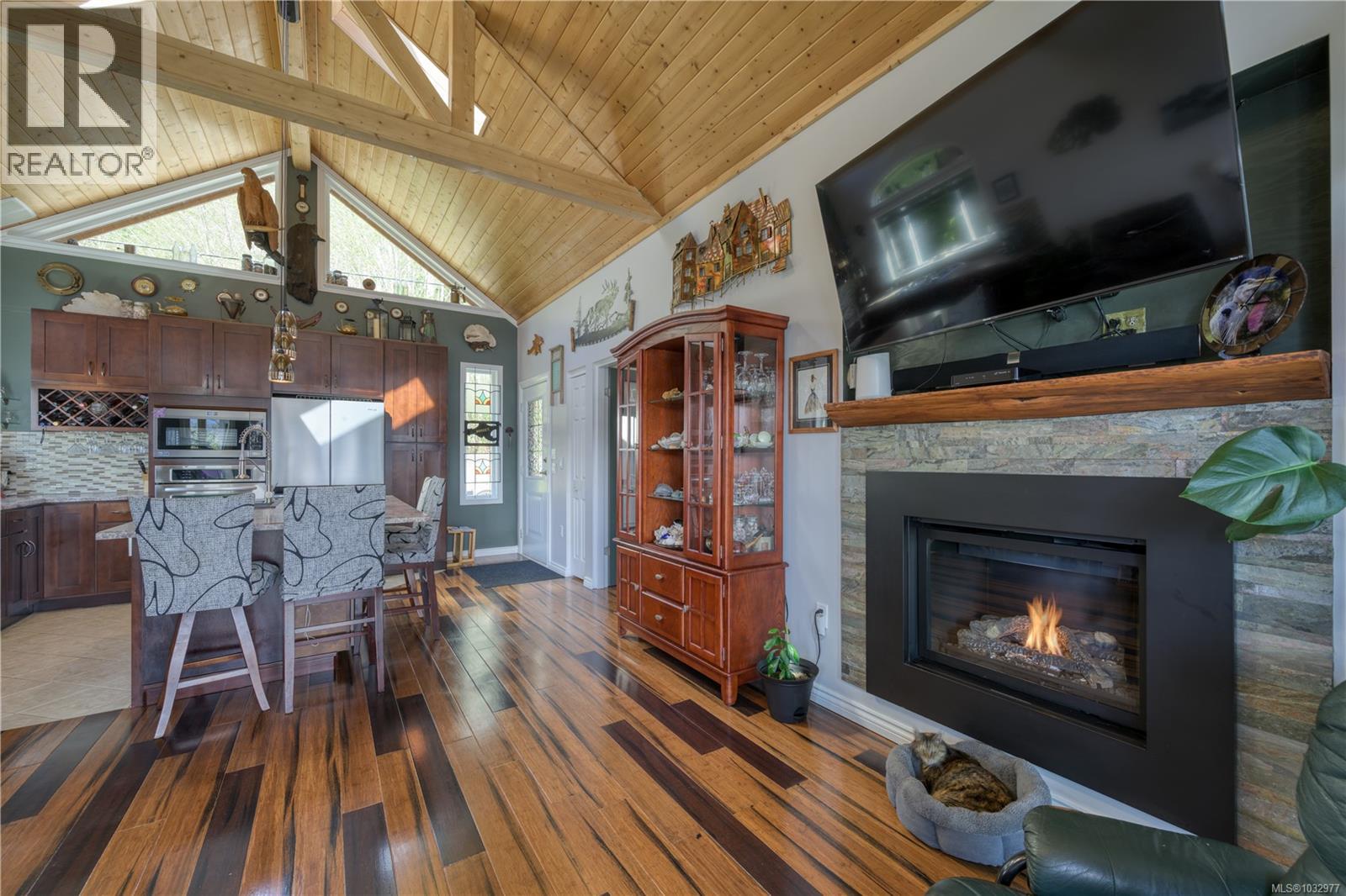 321 Harbour Rd, Coal Harbour, British Columbia  V0N 1K0 - Photo 13 - 1032977