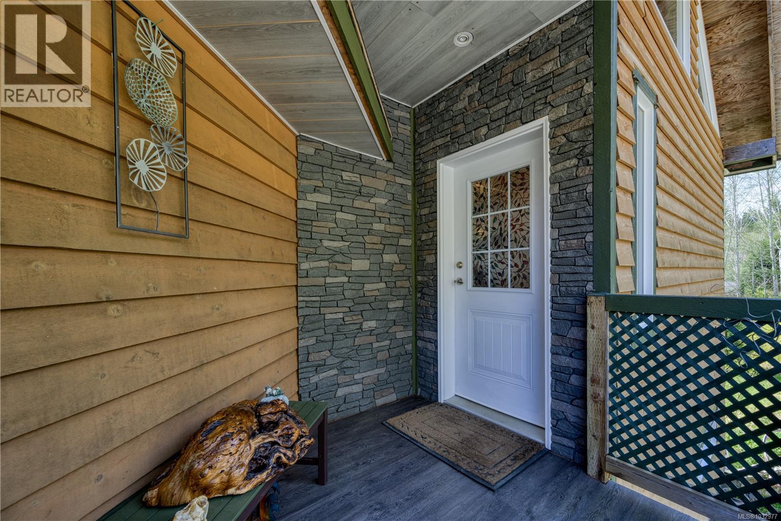 321 Harbour Rd, Coal Harbour, British Columbia  V0N 1K0 - Photo 6 - 1032977