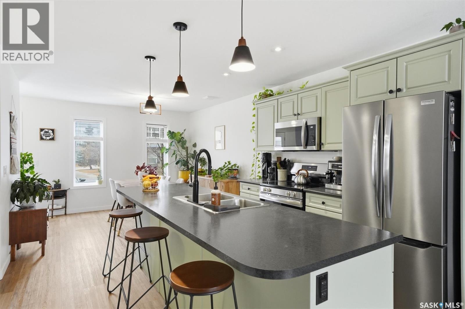 344 Levalley Cove, Saskatoon, Saskatchewan  S7T 0L1 - Photo 8 - SK033589