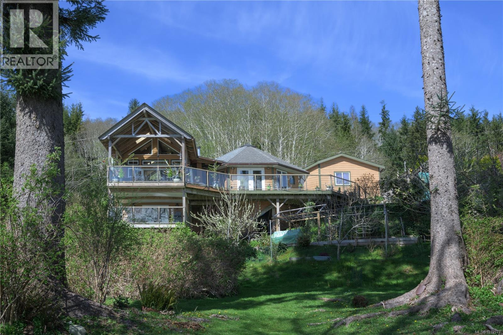 321 Harbour Rd, Coal Harbour, British Columbia  V0N 1K0 - Photo 48 - 1032977