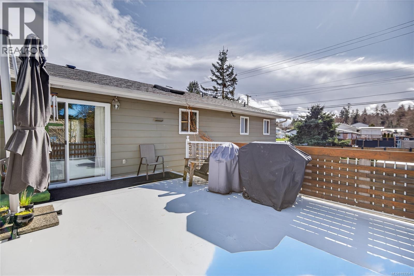 97 Mitchell Rd, Courtenay, British Columbia  V9N 6H1 - Photo 6 - 1033041