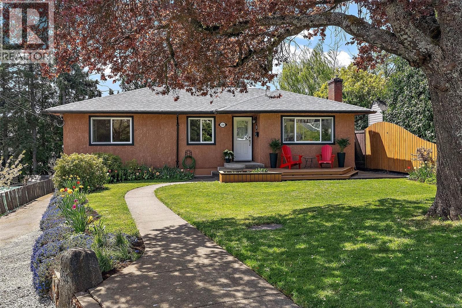 1094 Gosper Cres, Esquimalt, British Columbia