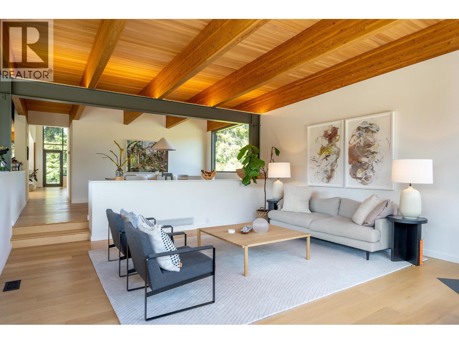 7325 Toni Sailer Lane, Whistler, British Columbia  V8E 0E3 - Photo 4 - R3065253