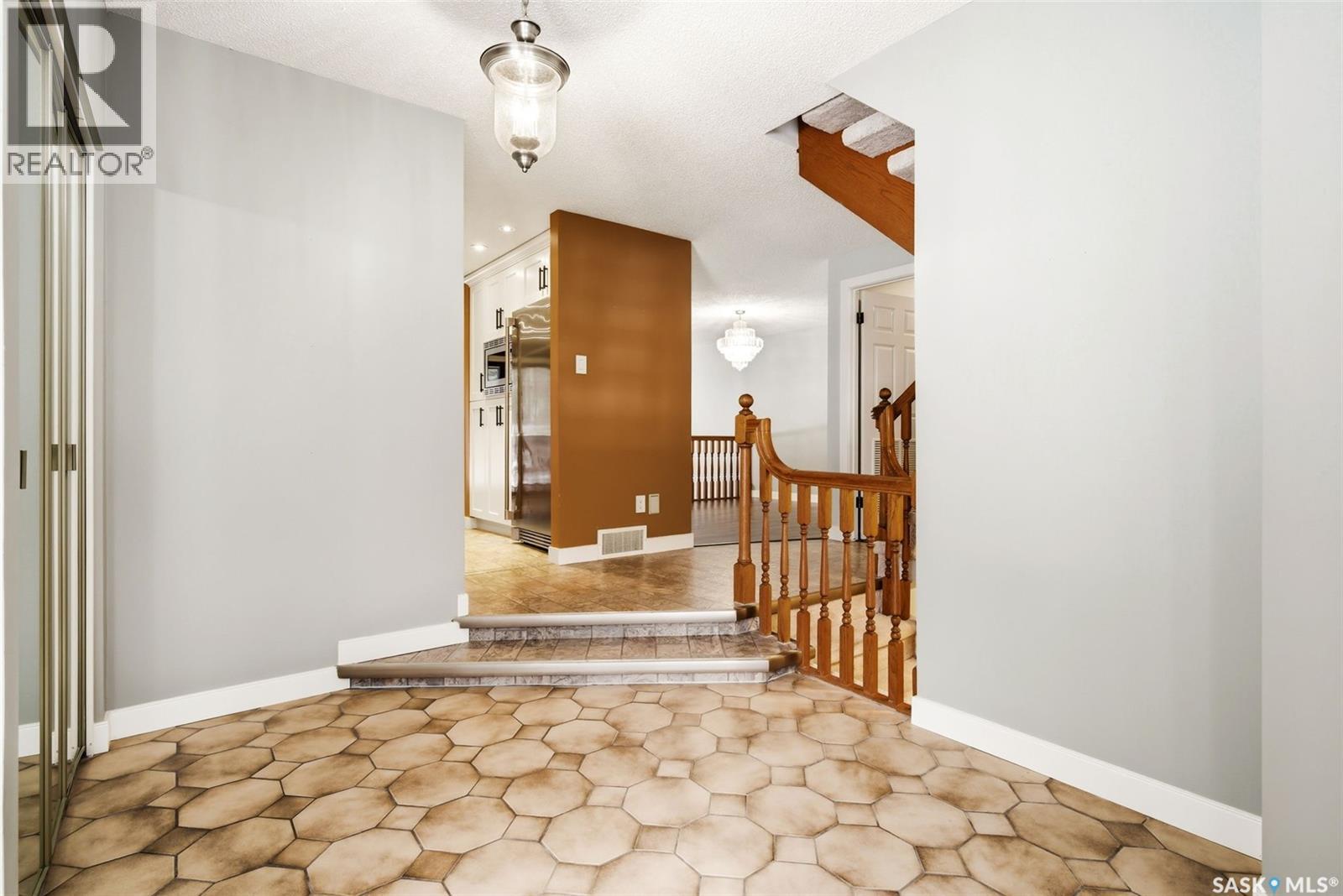 2007 Cunning Crescent E, Regina, Saskatchewan  S4V 0M7 - Photo 4 - SK033593