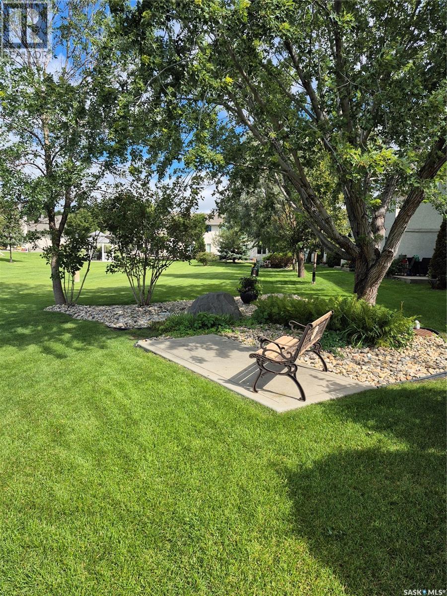 2250 Atkinson Street, Regina, Saskatchewan  S4N 7R2 - Photo 32 - SK033594