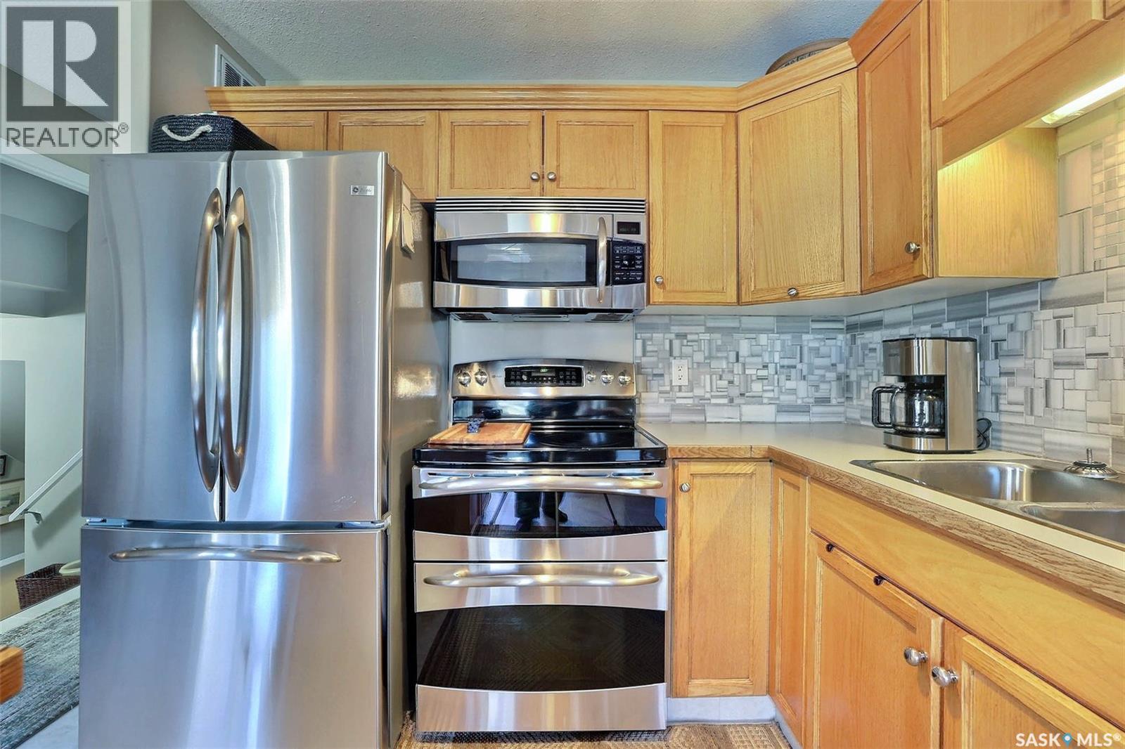 2250 Atkinson Street, Regina, Saskatchewan  S4N 7R2 - Photo 13 - SK033594