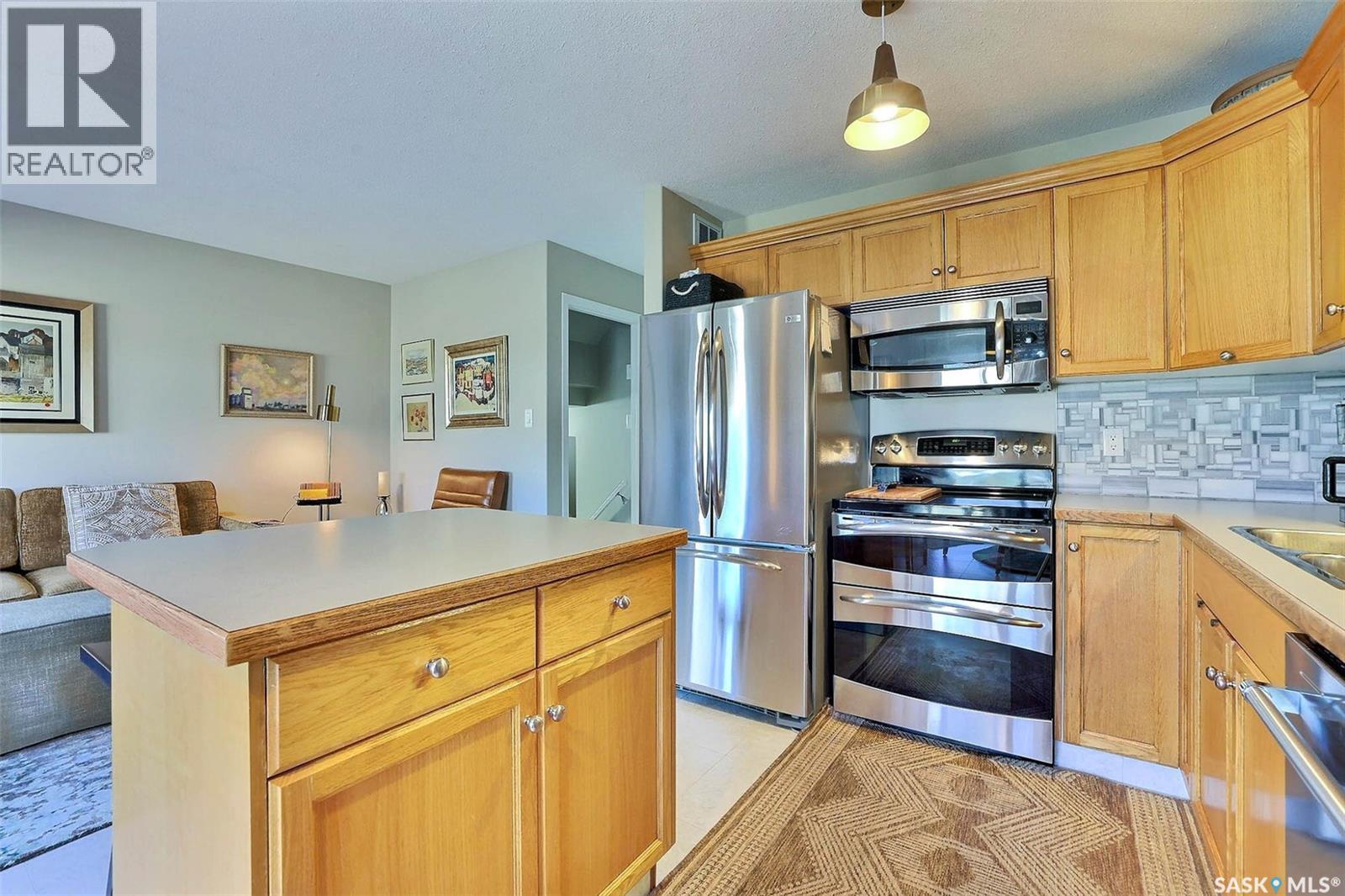 2250 Atkinson Street, Regina, Saskatchewan  S4N 7R2 - Photo 12 - SK033594