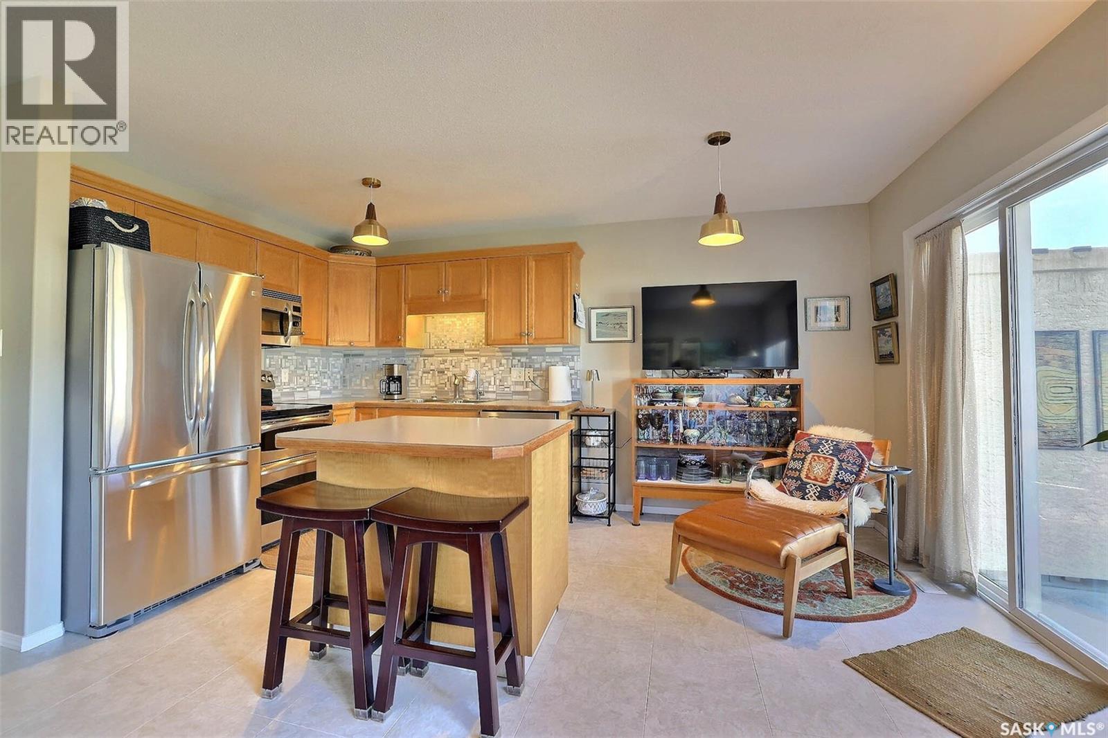 2250 Atkinson Street, Regina, Saskatchewan  S4N 7R2 - Photo 9 - SK033594