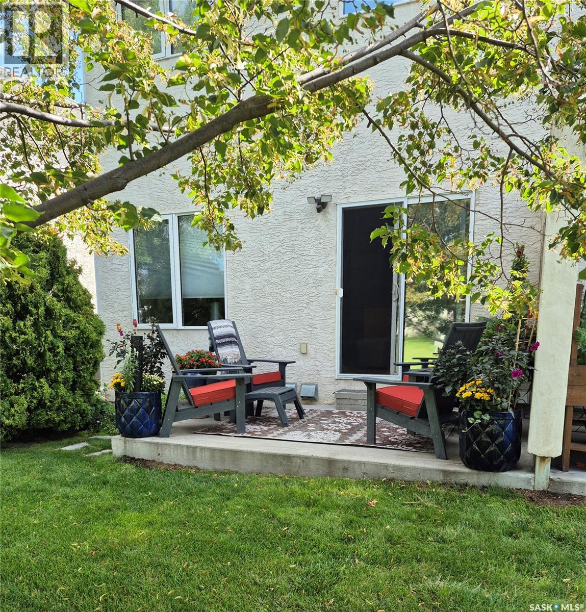 2250 Atkinson Street, Regina, Saskatchewan  S4N 7R2 - Photo 4 - SK033594