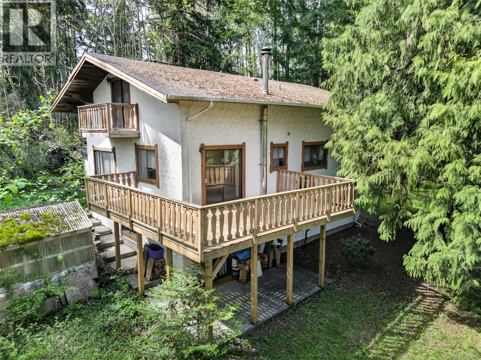 7191 Island Hwy, Fanny Bay, British Columbia  V0R 1W0 - Photo 3 - 1033055