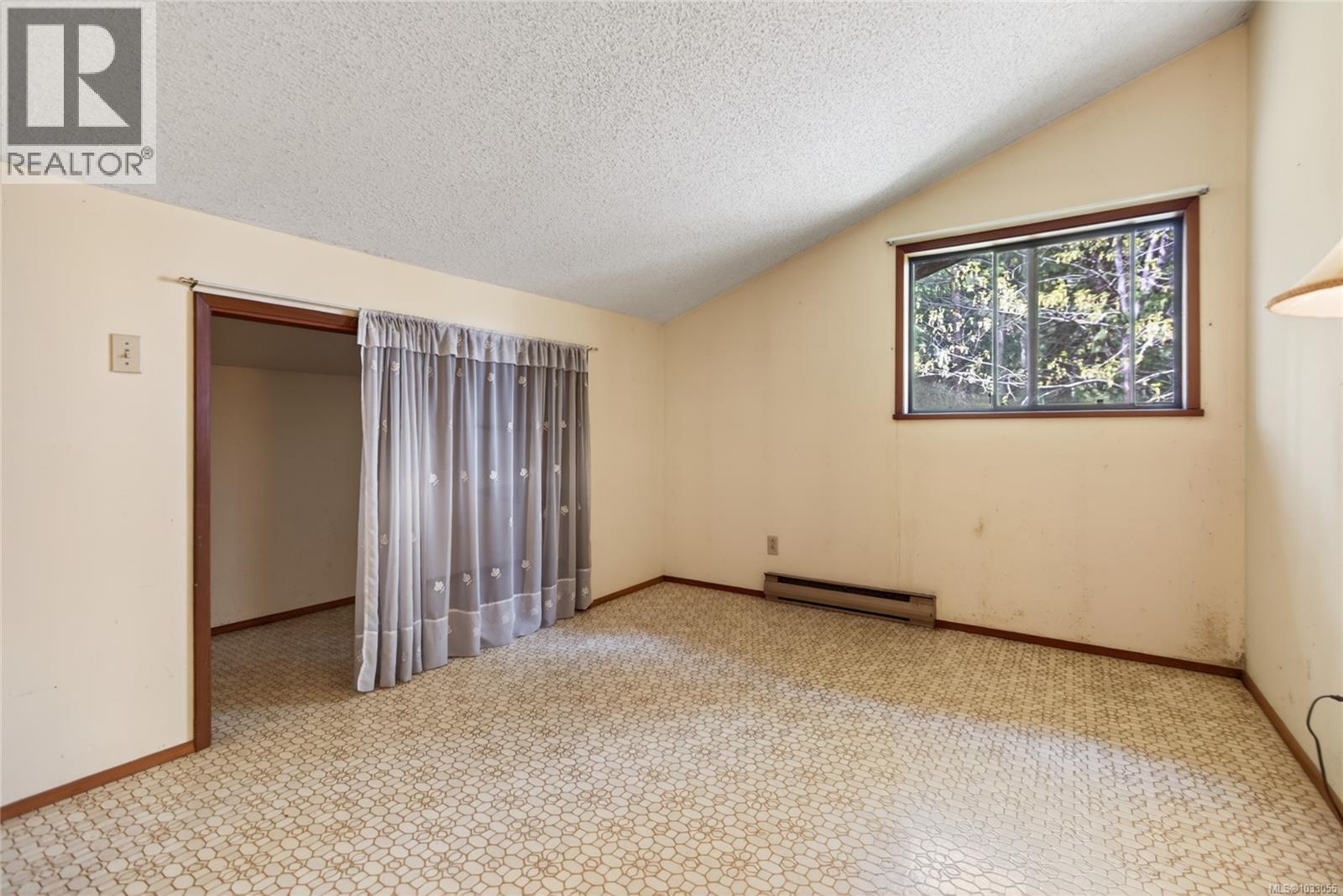 7191 Island Hwy, Fanny Bay, British Columbia  V0R 1W0 - Photo 31 - 1033055