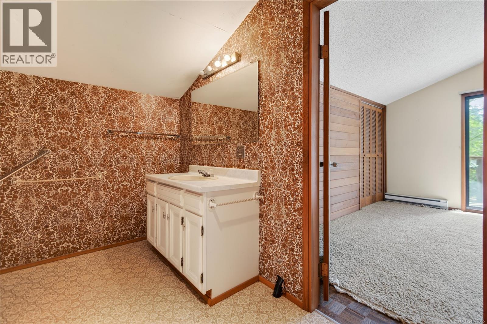 7191 Island Hwy, Fanny Bay, British Columbia  V0R 1W0 - Photo 29 - 1033055