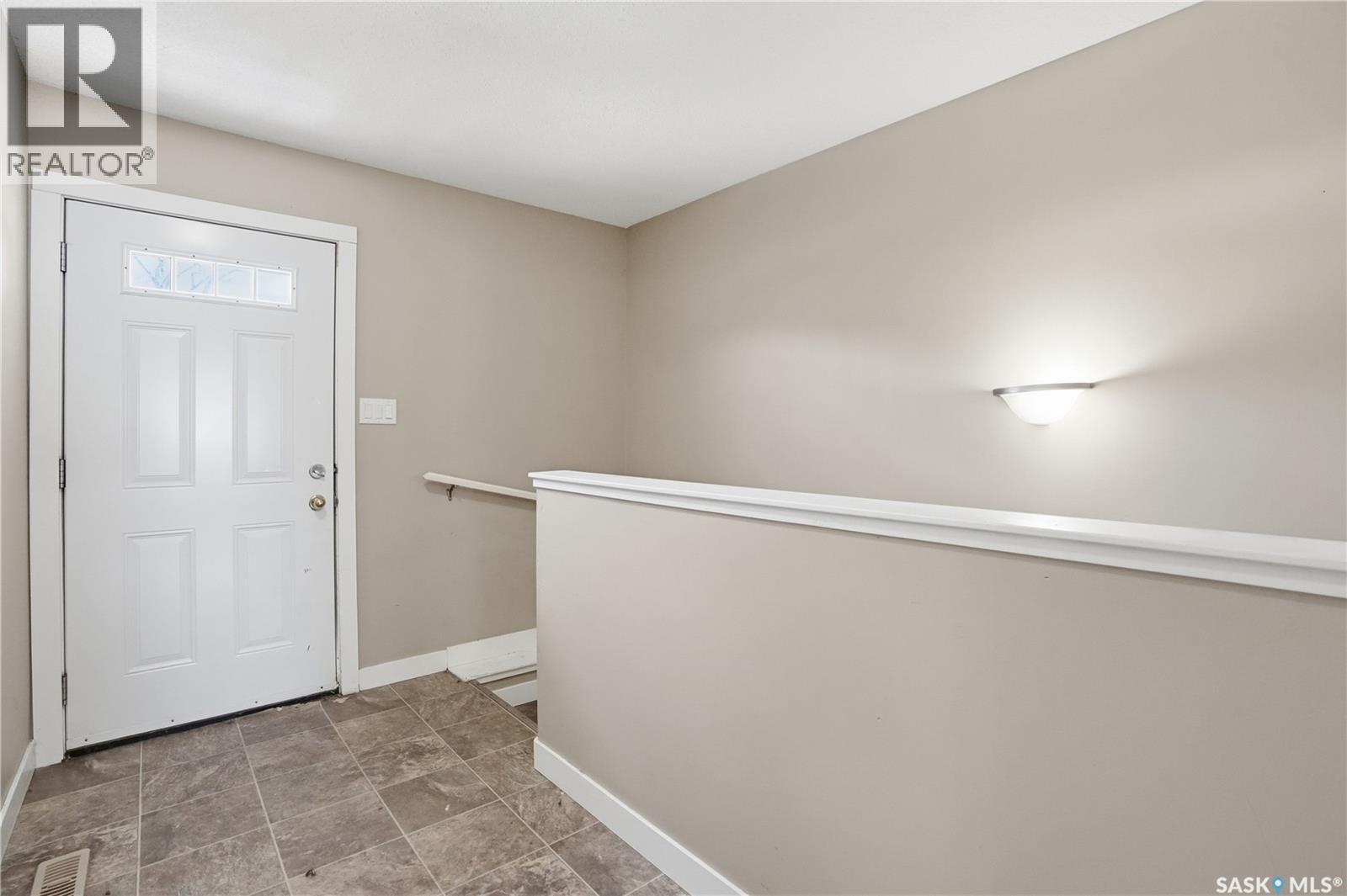 1152 Cameron Street, Regina, Saskatchewan  S4T 2S8 - Photo 16 - SK033597