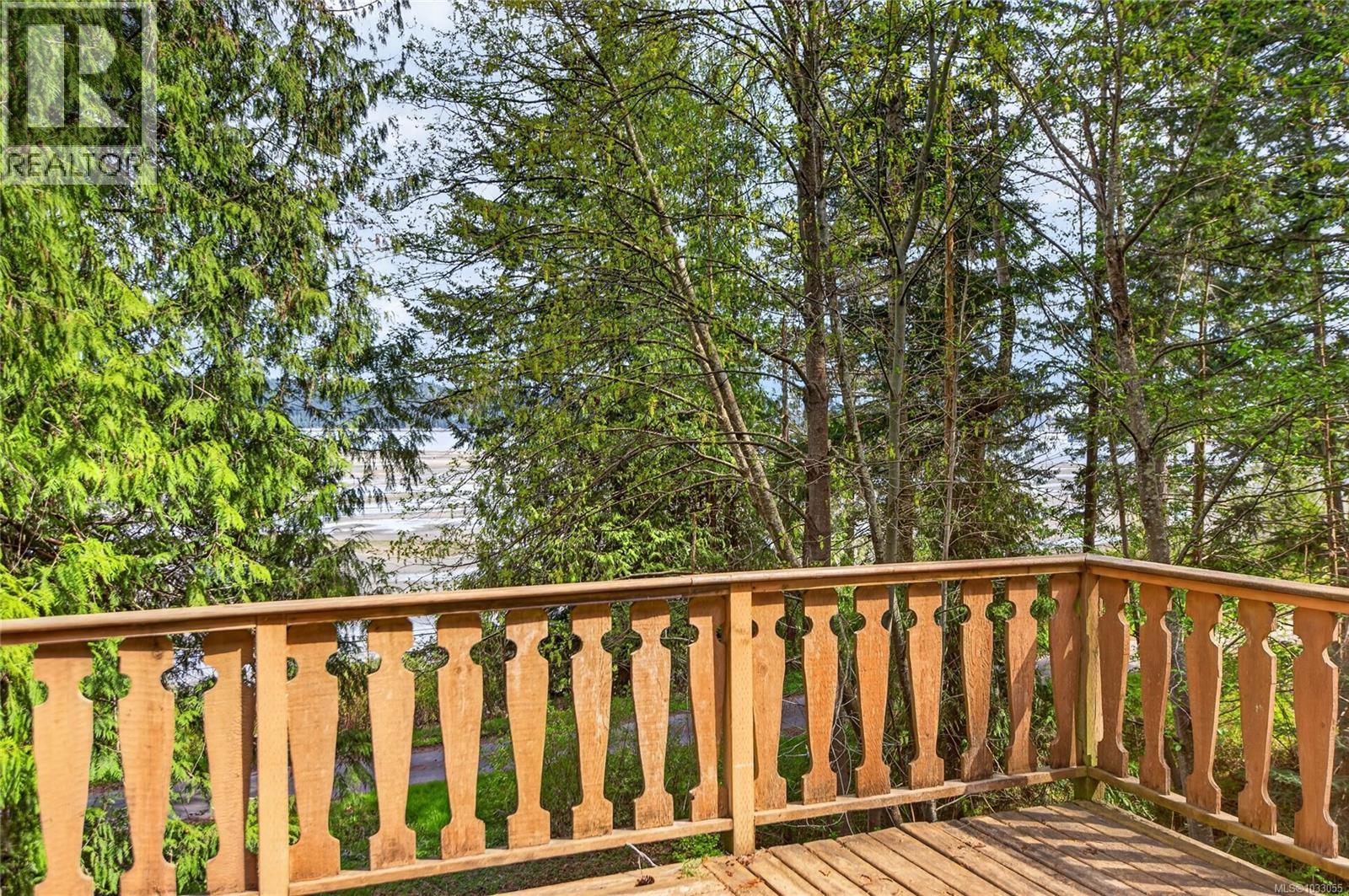 7191 Island Hwy, Fanny Bay, British Columbia  V0R 1W0 - Photo 47 - 1033055