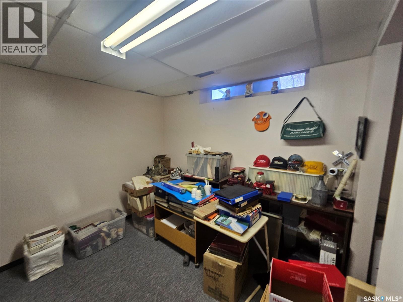 579 Poplar Crescent, Shaunavon, Saskatchewan  S0N 2M0 - Photo 17 - SK033598