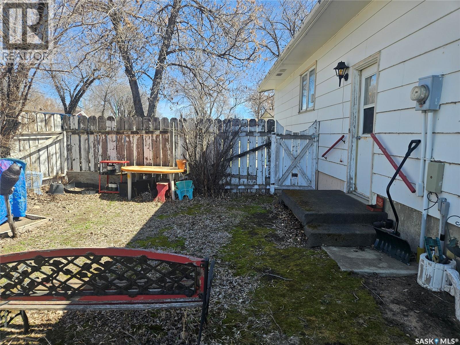 579 Poplar Crescent, Shaunavon, Saskatchewan  S0N 2M0 - Photo 23 - SK033598