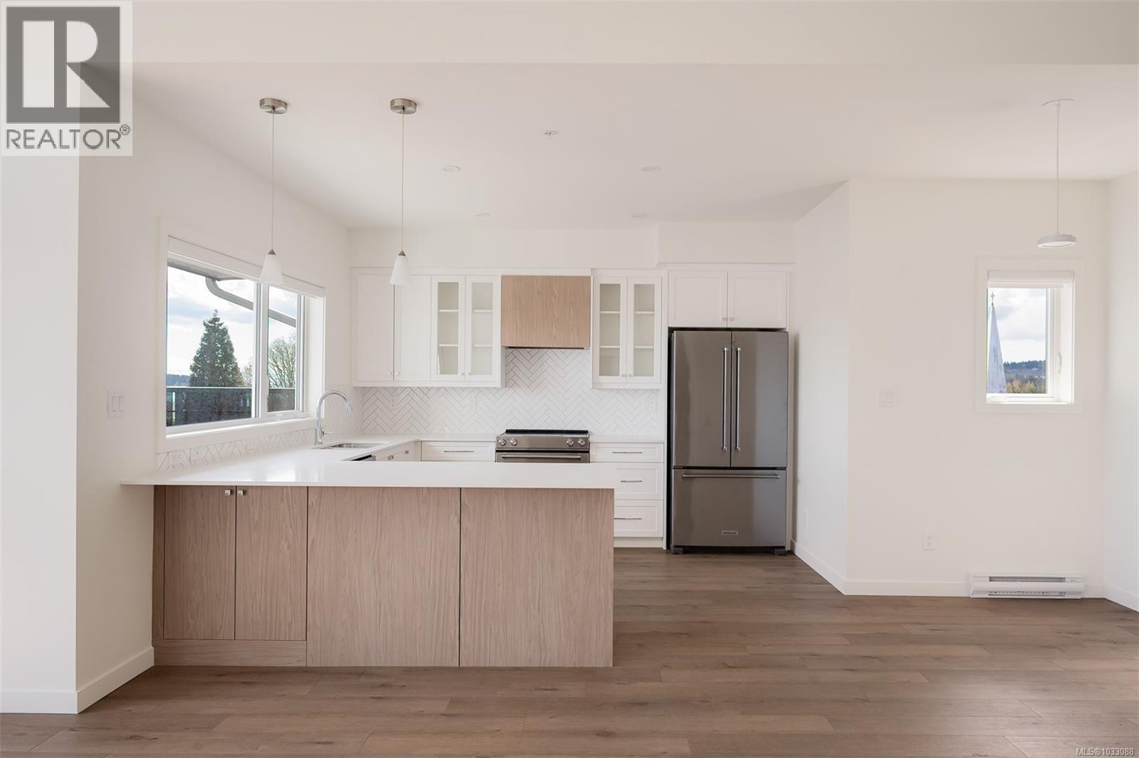 401 9716 Third St, Sidney, British Columbia  V8L 3A2 - Photo 6 - 1033088