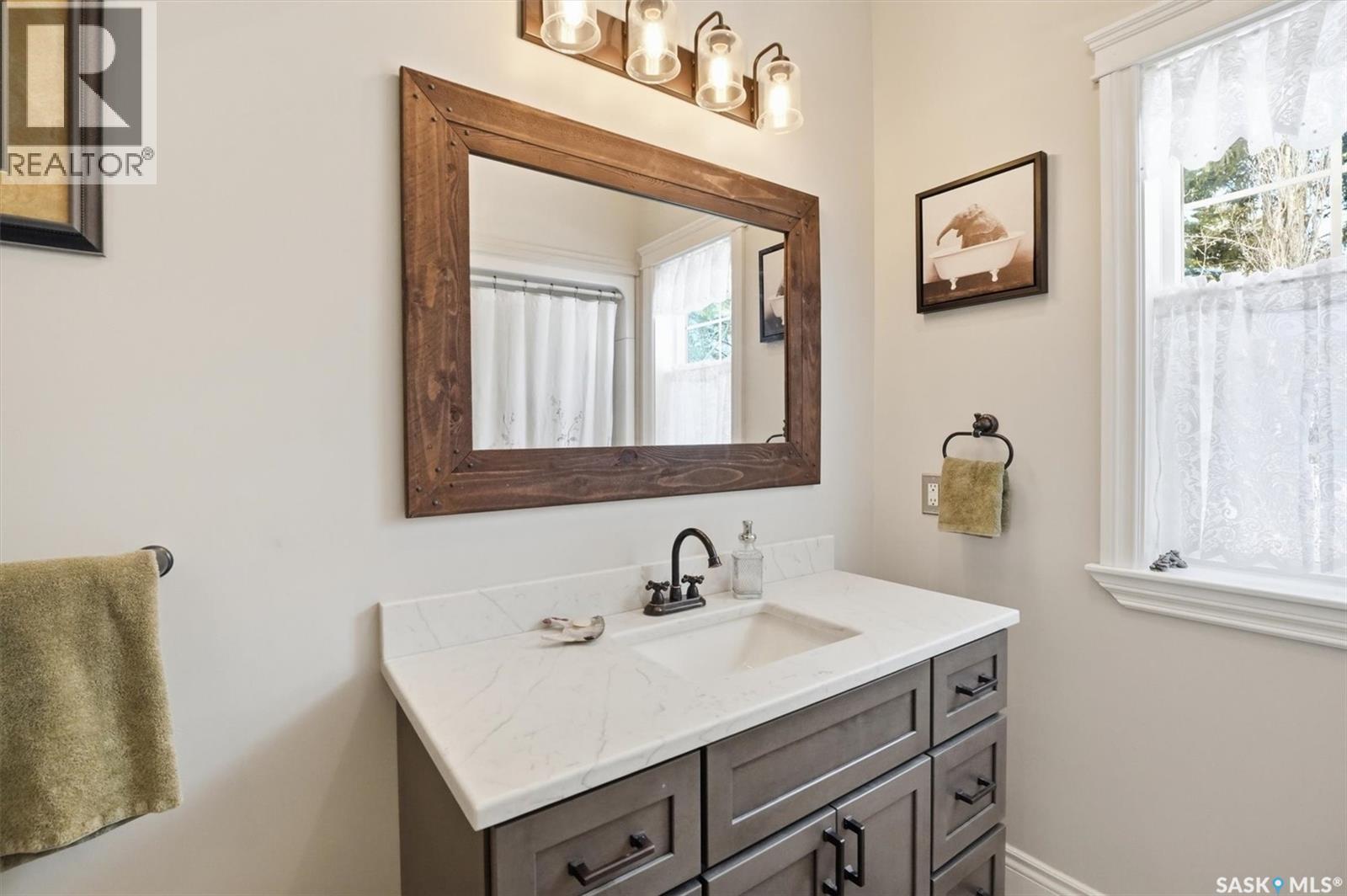 514 Railway Street E, Hepburn, Saskatchewan  S0K 1Z0 - Photo 17 - SK033600