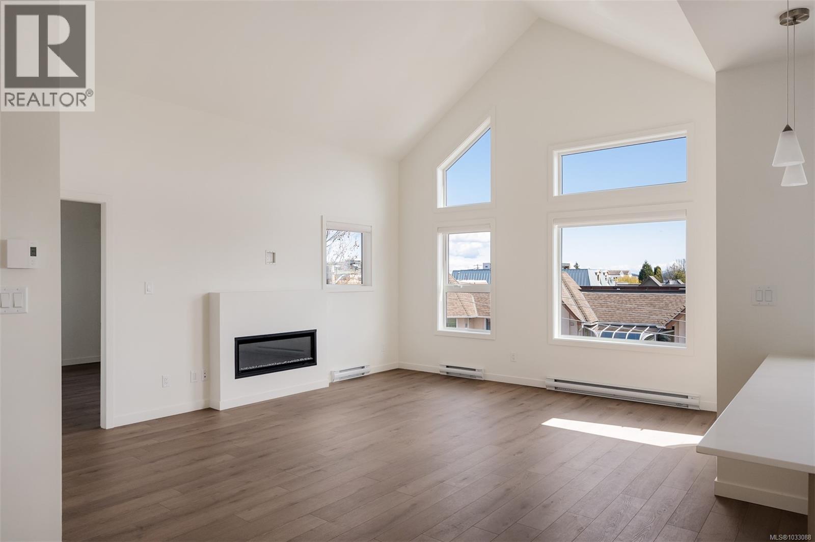 401 9716 Third St, Sidney, British Columbia  V8L 3A2 - Photo 3 - 1033088