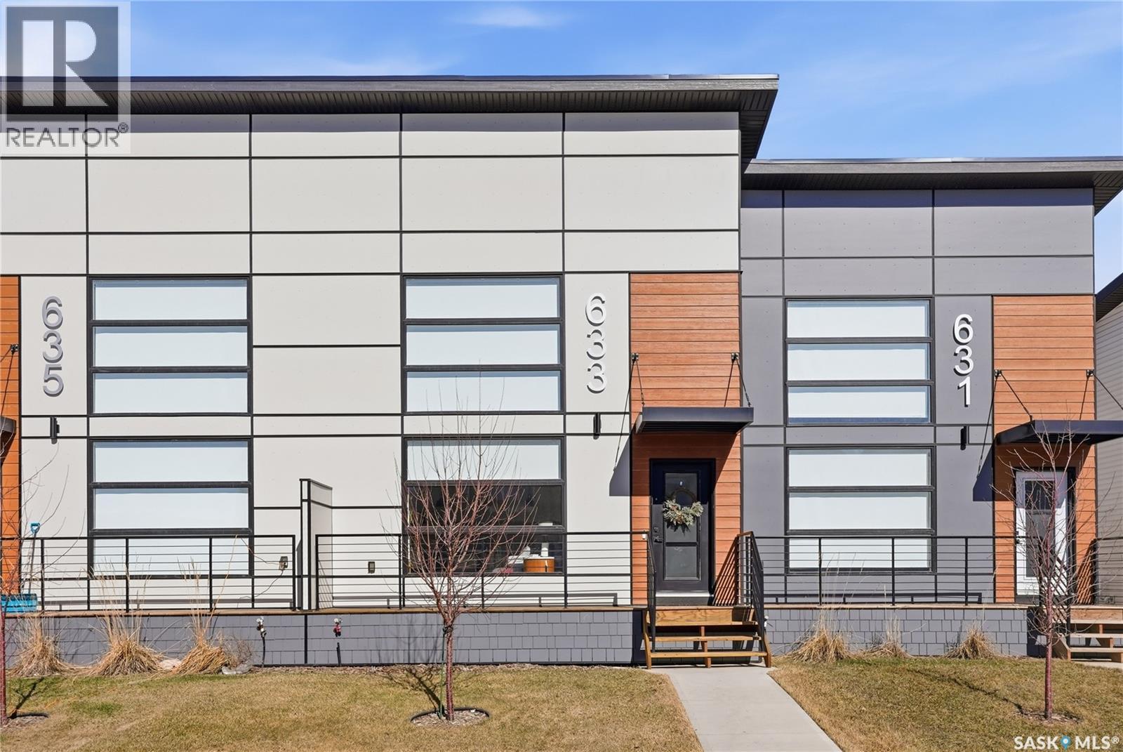 633 Brighton Gate, Saskatoon, Saskatchewan  S7V 0T4 - Photo 2 - SK033607