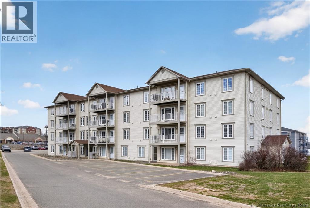 35 Lian Street Unit# 2, Fredericton, New Brunswick  E3C 0A8 - Photo 1 - NB137705