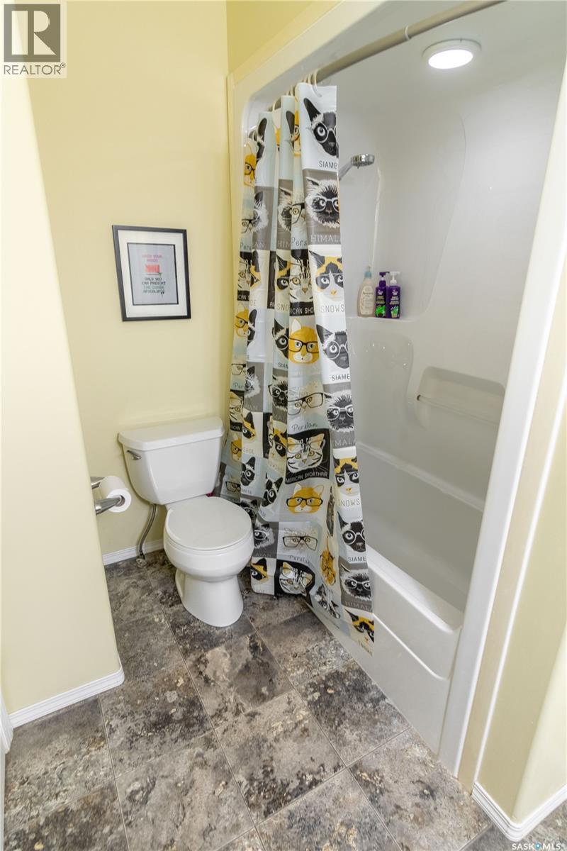 27 Samantha Street, Grand Coulee, Saskatchewan  S4M 0A3 - Photo 10 - SK033609