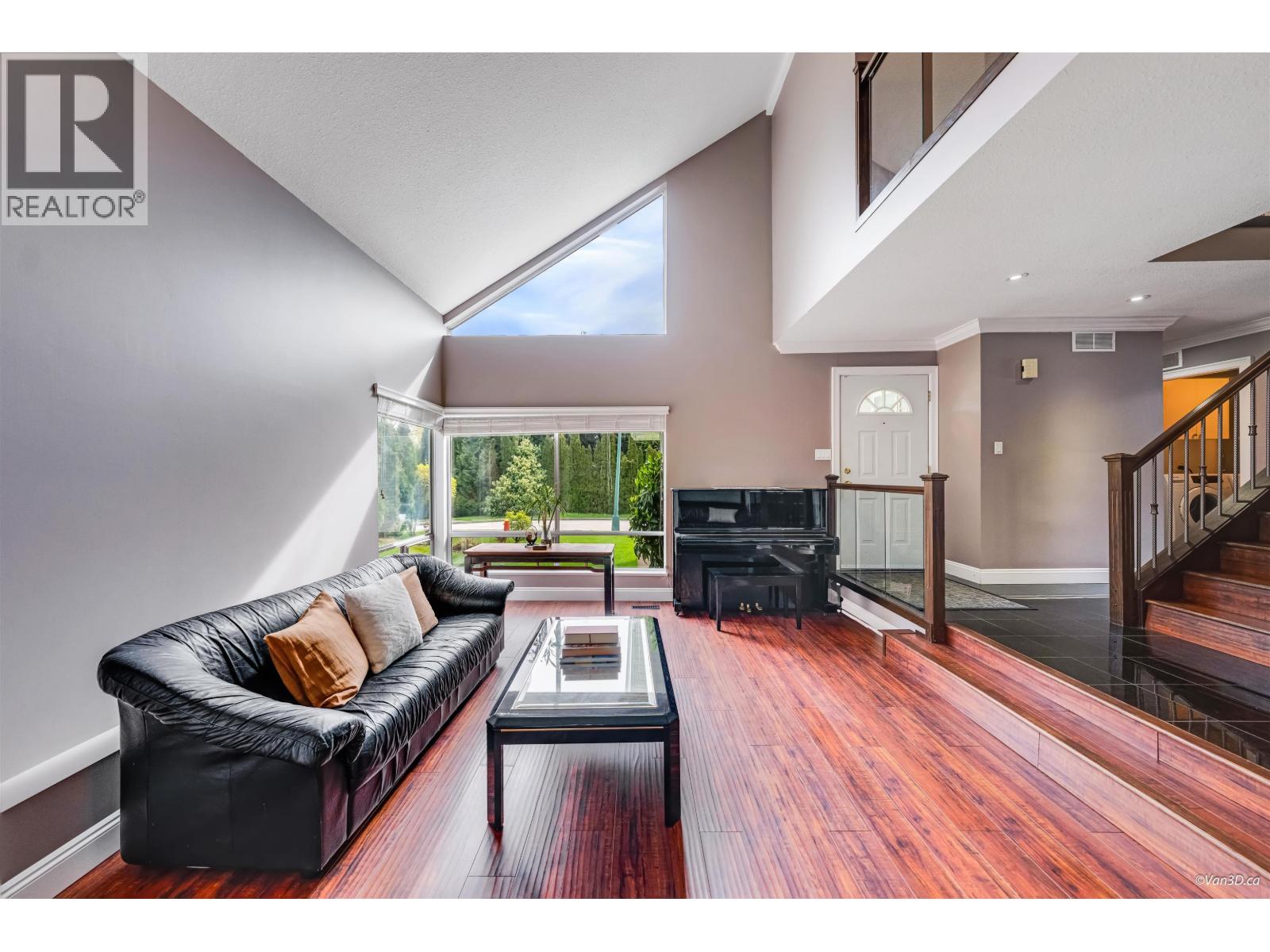 532 Riverview Crescent, Coquitlam, British Columbia  V3C 5A7 - Photo 8 - R3114288