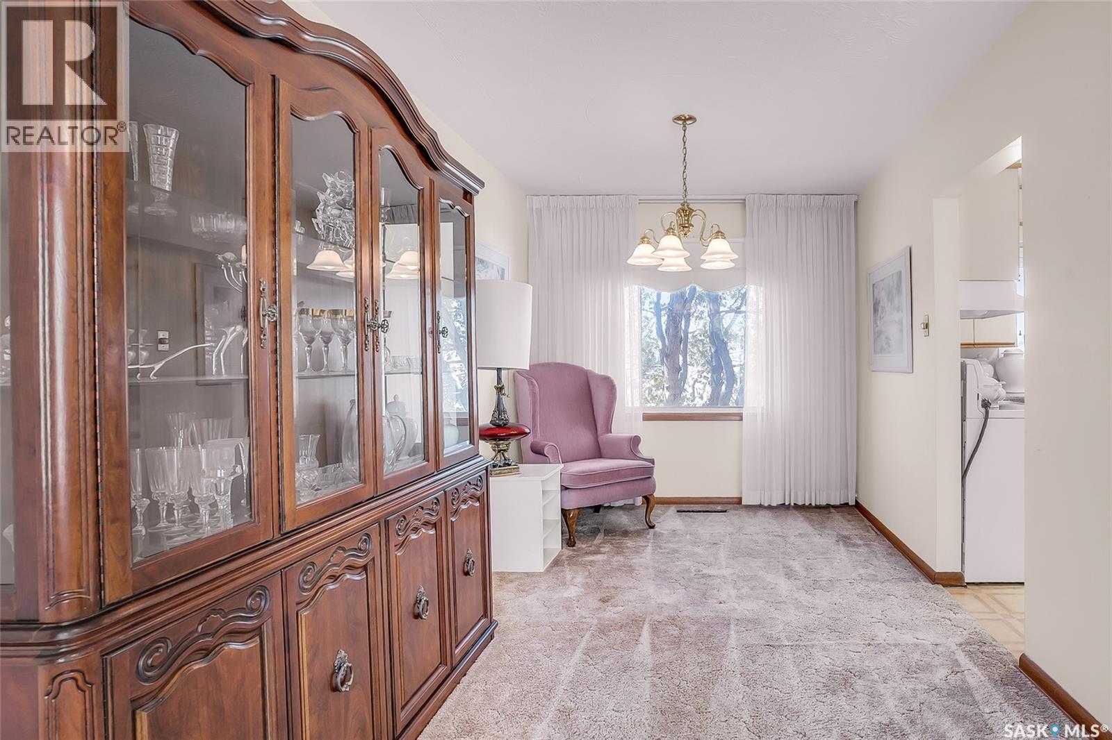 1217 J Avenue N, Saskatoon, Saskatchewan  S7L 2L7 - Photo 7 - SK033614