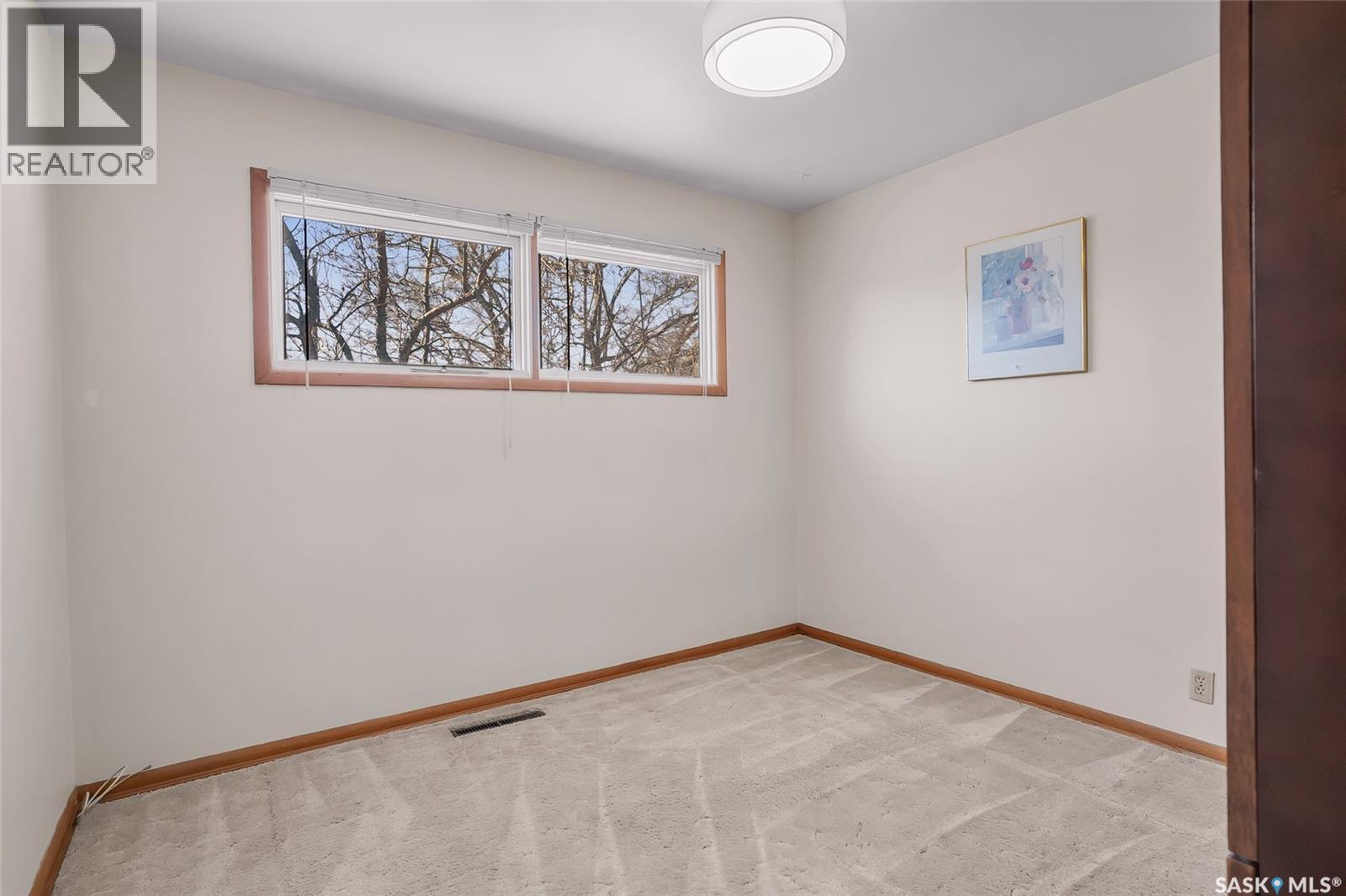 1217 J Avenue N, Saskatoon, Saskatchewan  S7L 2L7 - Photo 14 - SK033614