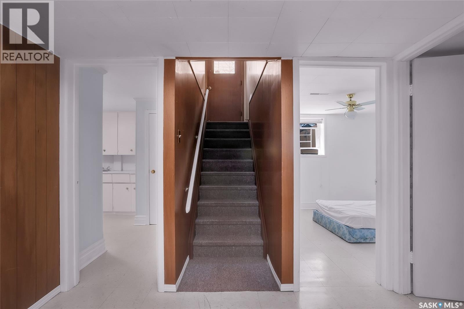 1217 J Avenue N, Saskatoon, Saskatchewan  S7L 2L7 - Photo 21 - SK033614