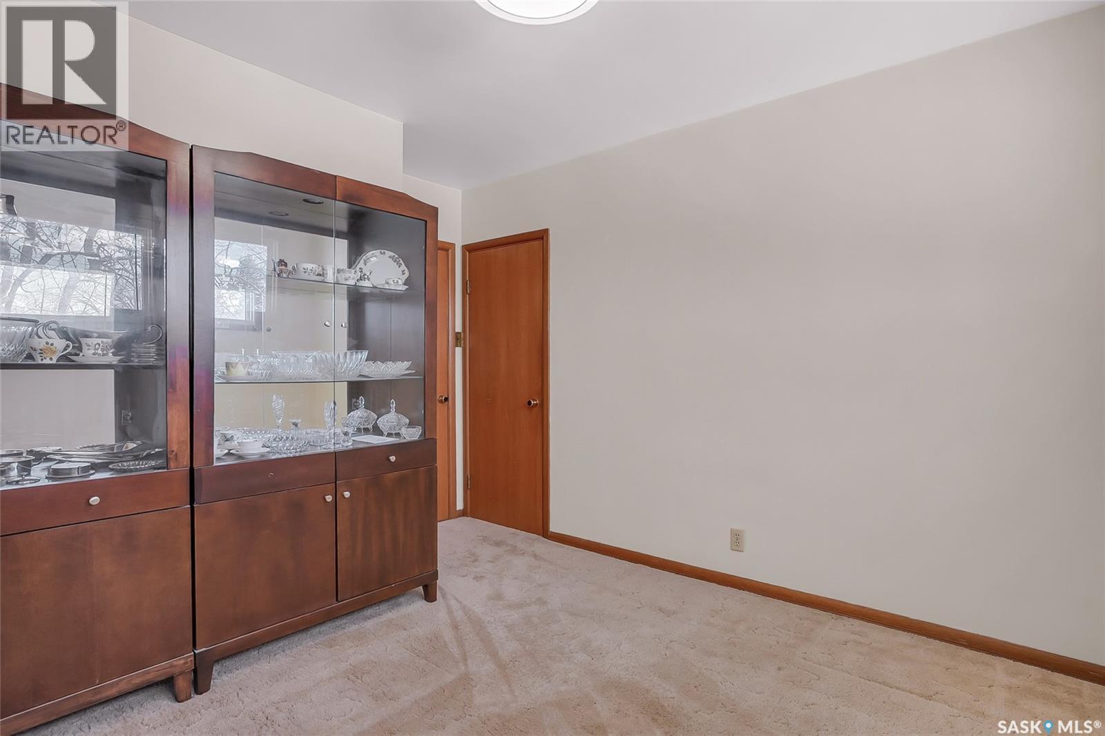 1217 J Avenue N, Saskatoon, Saskatchewan  S7L 2L7 - Photo 15 - SK033614