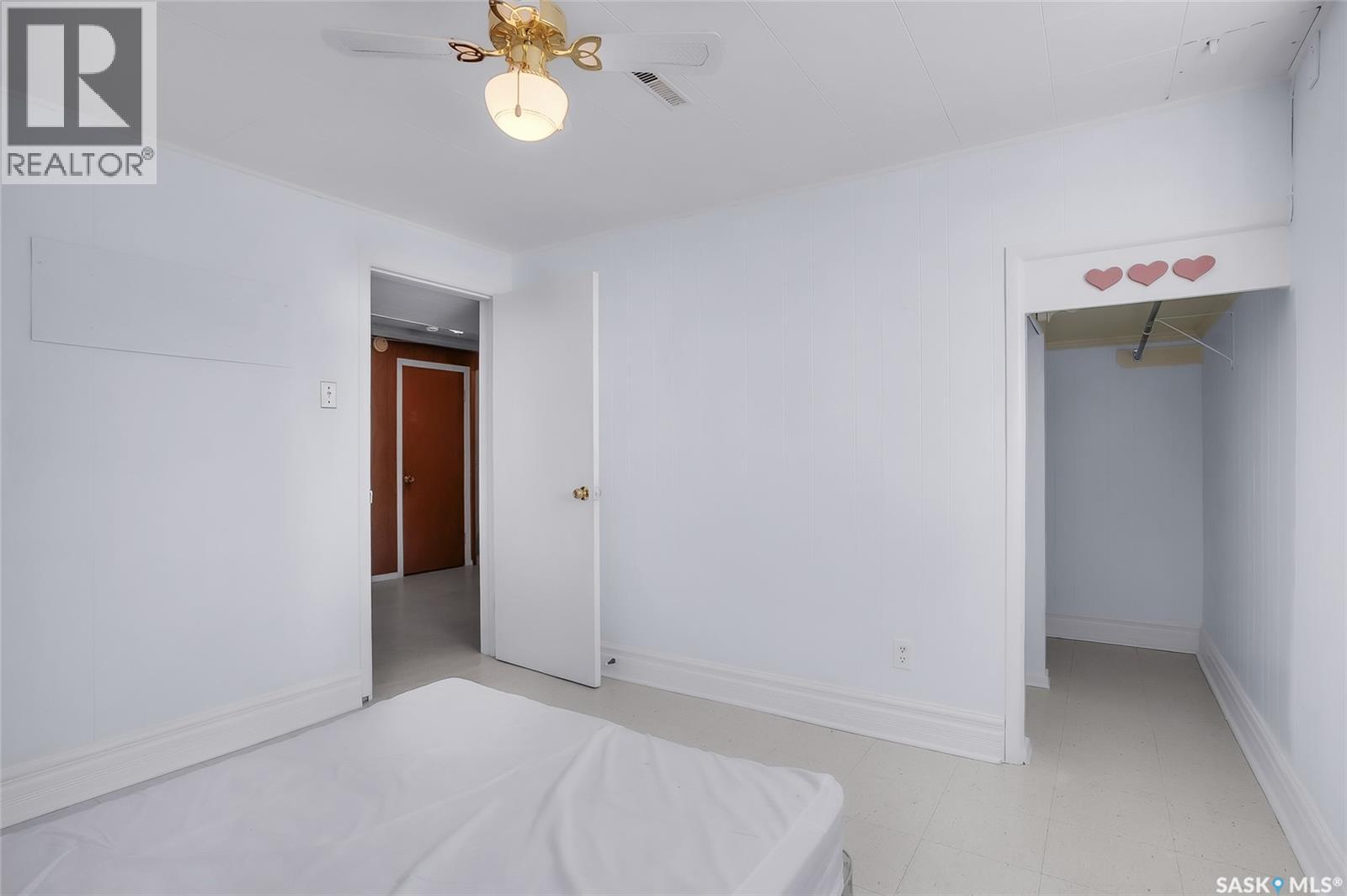 1217 J Avenue N, Saskatoon, Saskatchewan  S7L 2L7 - Photo 19 - SK033614