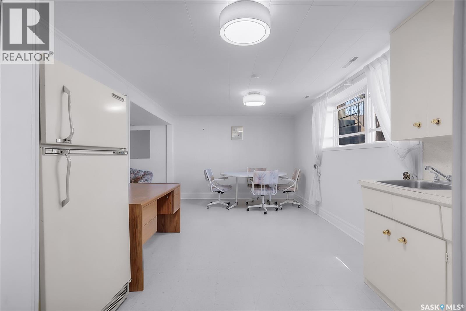 1217 J Avenue N, Saskatoon, Saskatchewan  S7L 2L7 - Photo 22 - SK033614