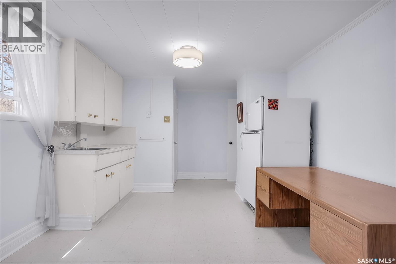 1217 J Avenue N, Saskatoon, Saskatchewan  S7L 2L7 - Photo 23 - SK033614