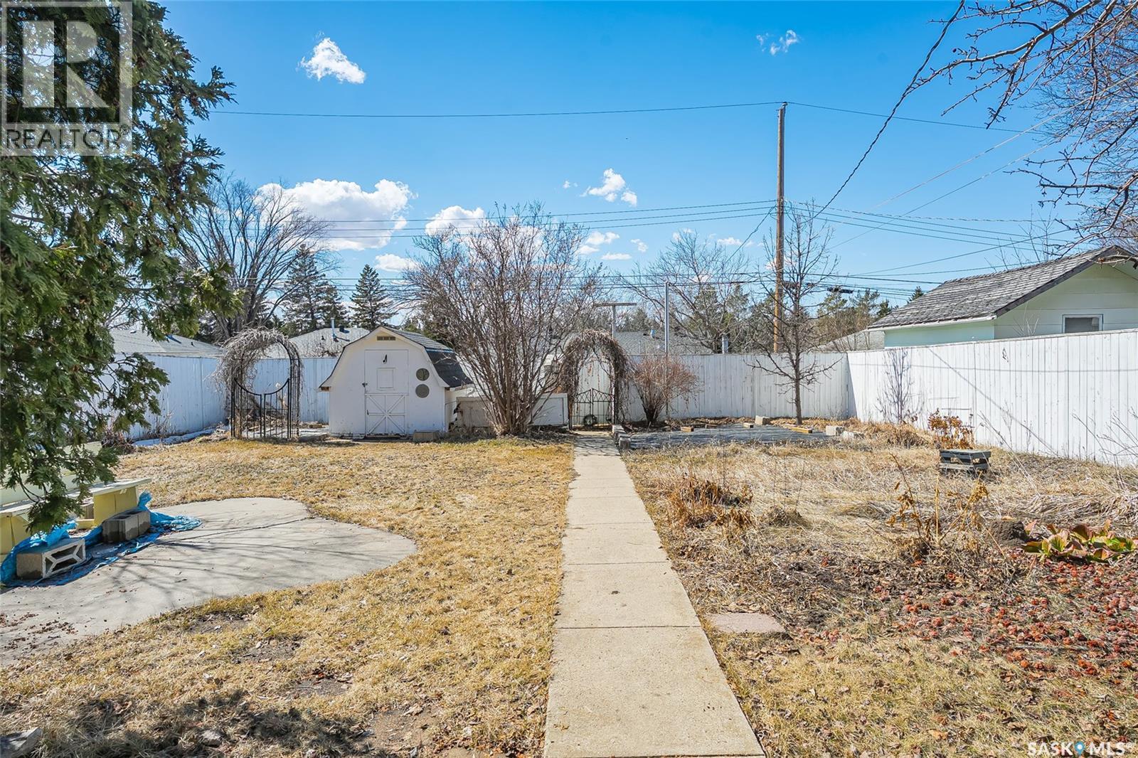 1217 J Avenue N, Saskatoon, Saskatchewan  S7L 2L7 - Photo 31 - SK033614