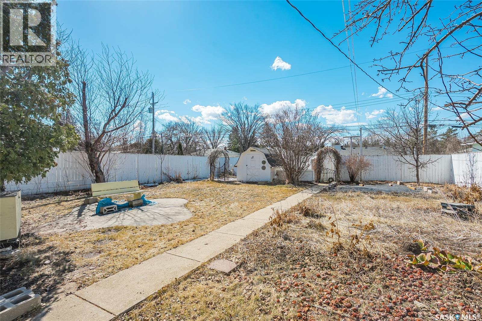 1217 J Avenue N, Saskatoon, Saskatchewan  S7L 2L7 - Photo 32 - SK033614