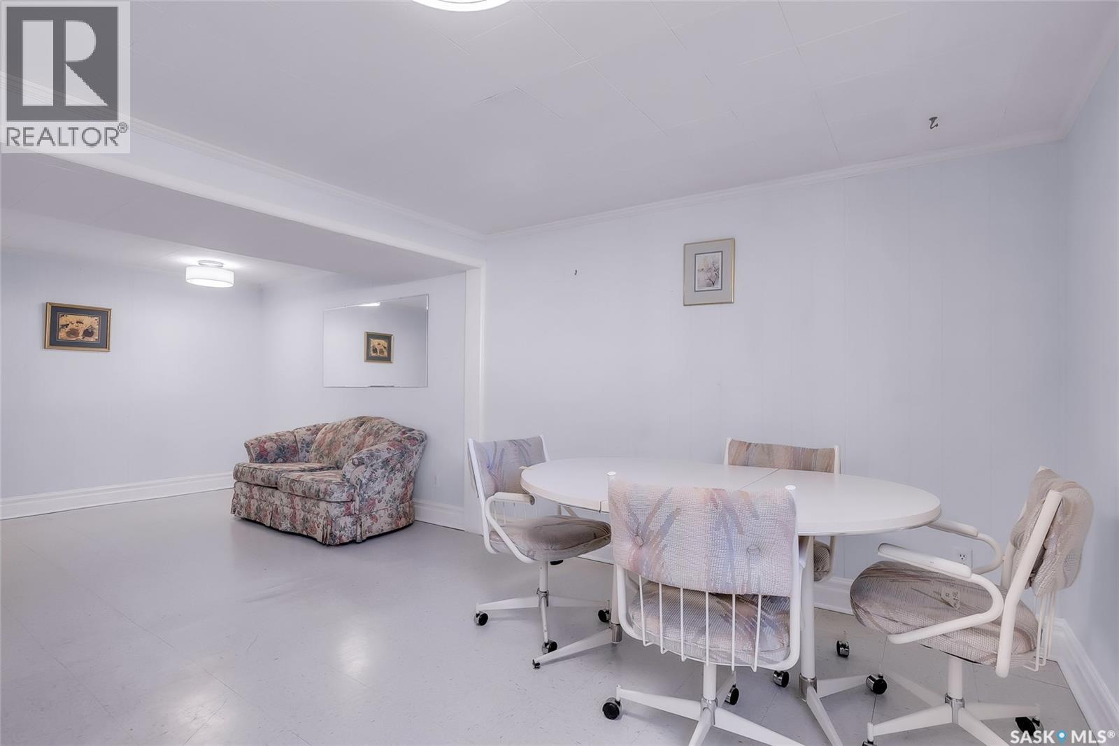 1217 J Avenue N, Saskatoon, Saskatchewan  S7L 2L7 - Photo 24 - SK033614