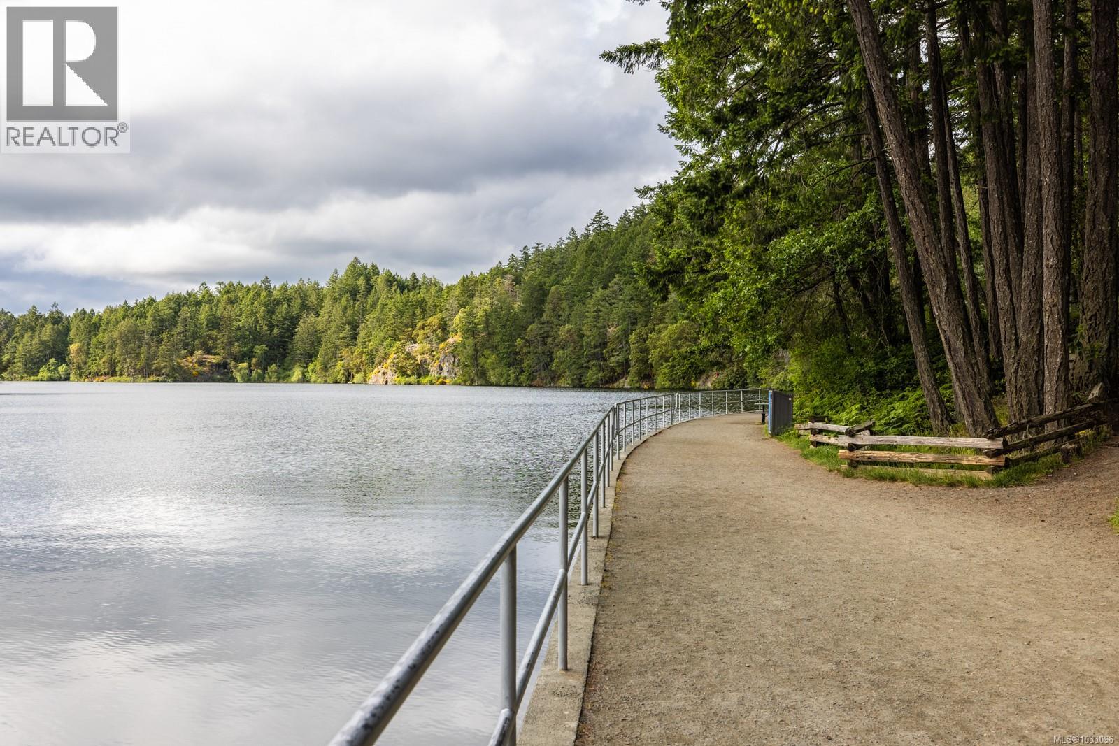 207 150 Nursery Hill Dr, View Royal, British Columbia  V9B 0P2 - Photo 42 - 1033096