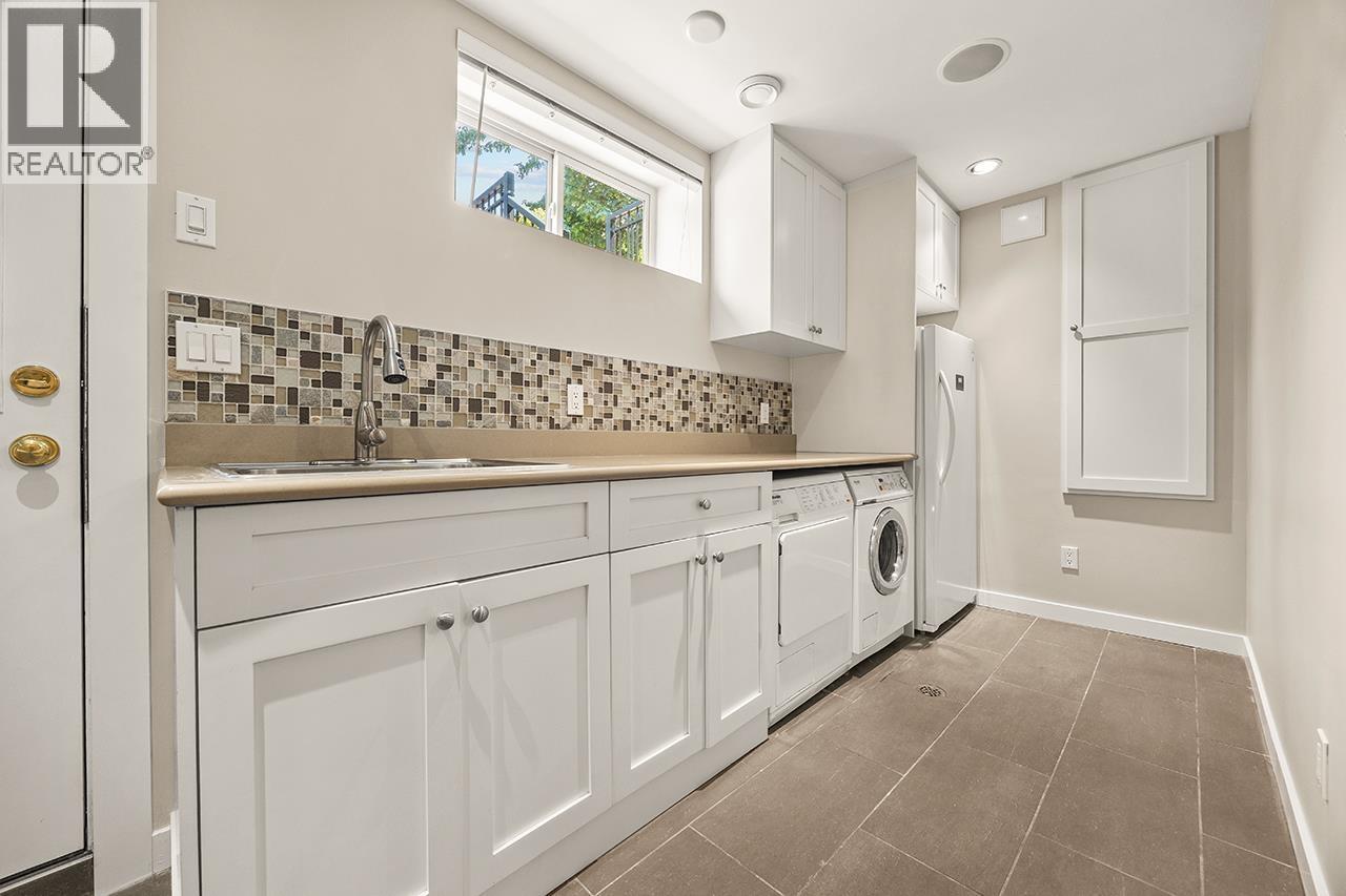 7488 Whelen Court, Burnaby, British Columbia  V5E 1X3 - Photo 28 - R3114410