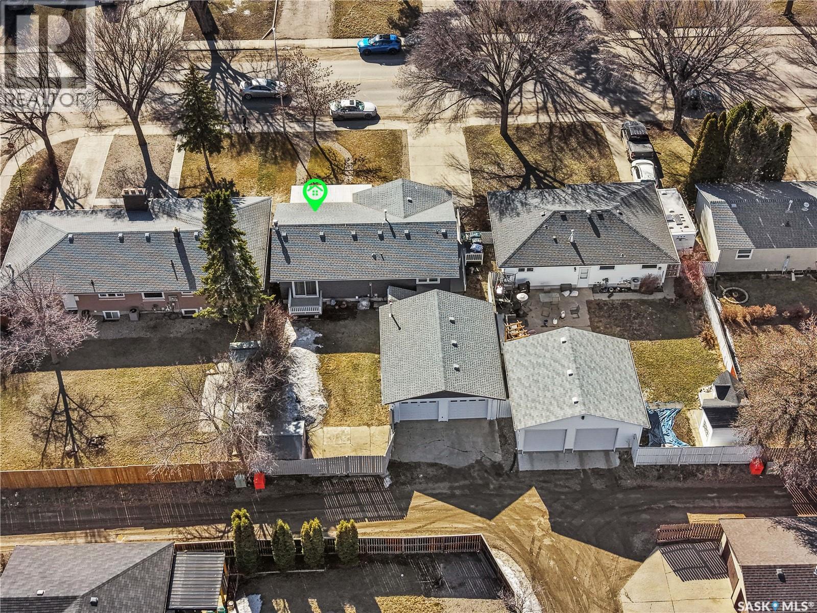 1306 W Avenue N, Saskatoon, Saskatchewan  S7K 0R3 - Photo 3 - SK033617