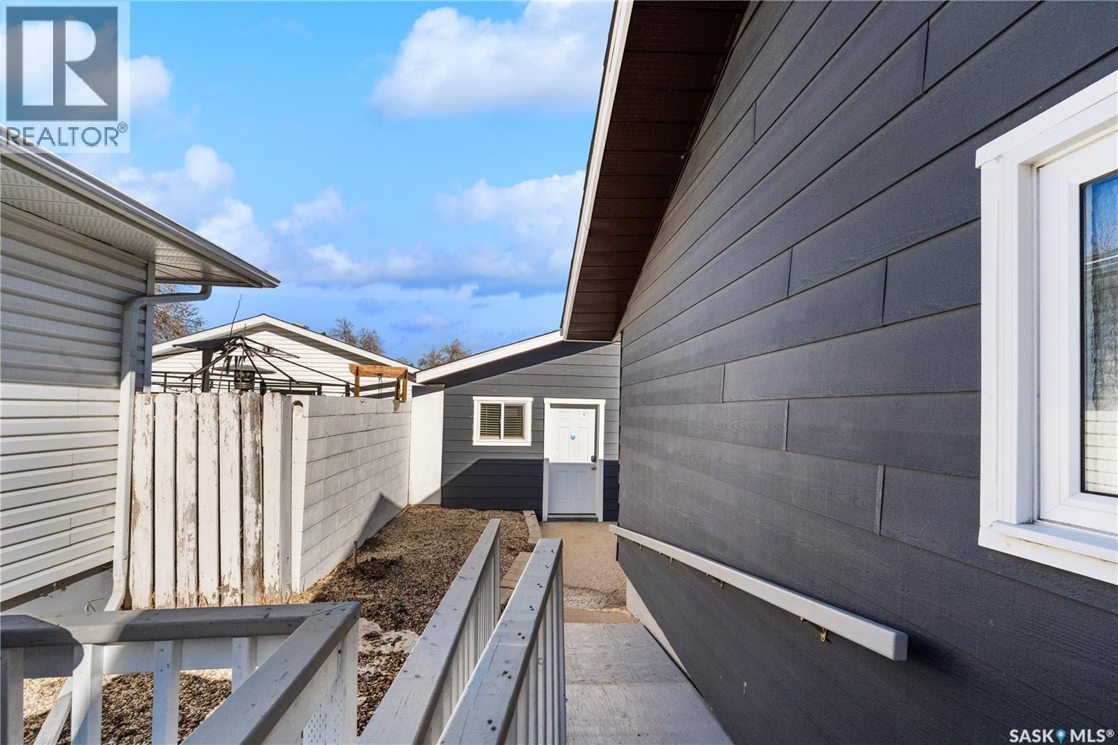 1306 W Avenue N, Saskatoon, Saskatchewan  S7K 0R3 - Photo 33 - SK033617