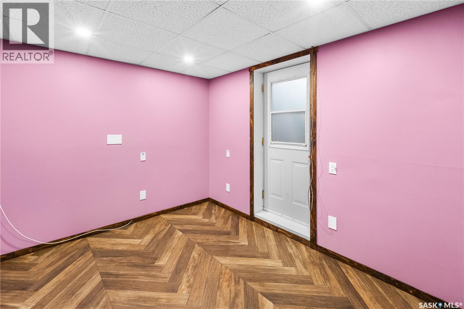 1306 W Avenue N, Saskatoon, Saskatchewan  S7K 0R3 - Photo 28 - SK033617