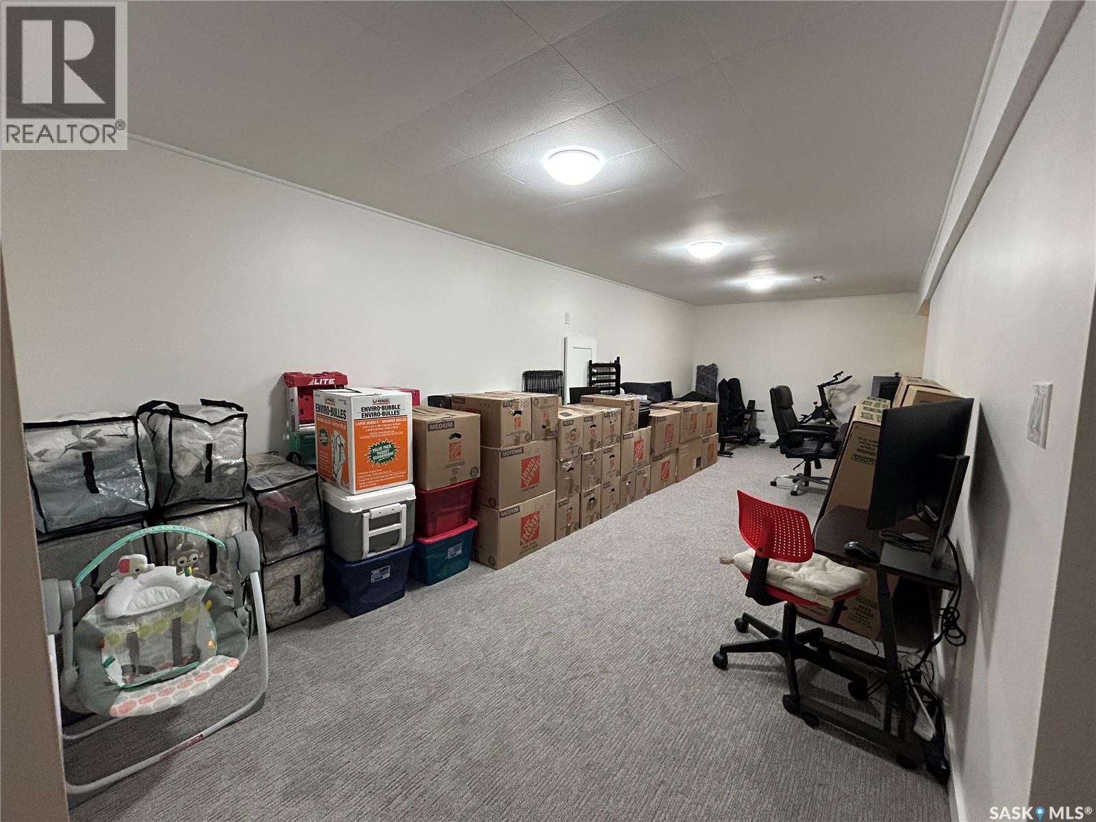 2616 Clarence Avenue S, Saskatoon, Saskatchewan  S7J 1M6 - Photo 13 - SK033619