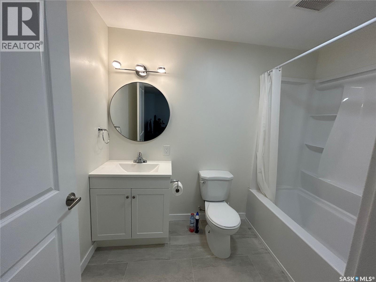 2616 Clarence Avenue S, Saskatoon, Saskatchewan  S7J 1M6 - Photo 17 - SK033619