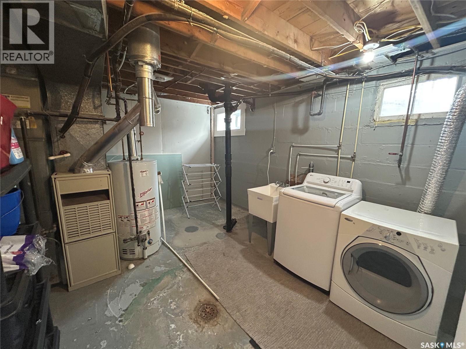 2616 Clarence Avenue S, Saskatoon, Saskatchewan  S7J 1M6 - Photo 18 - SK033619