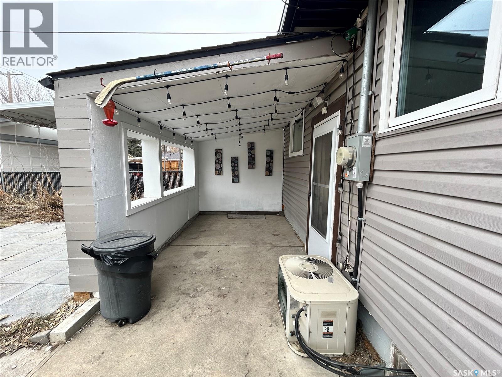 2616 Clarence Avenue S, Saskatoon, Saskatchewan  S7J 1M6 - Photo 20 - SK033619