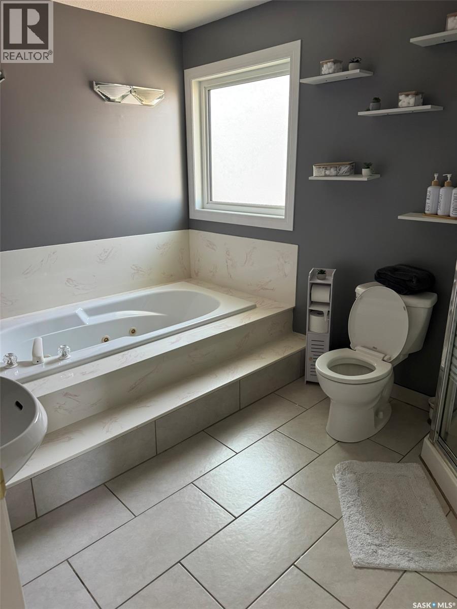 1160 Taisey Crescent, Estevan, Saskatchewan  S4A 2T6 - Photo 21 - SK033635